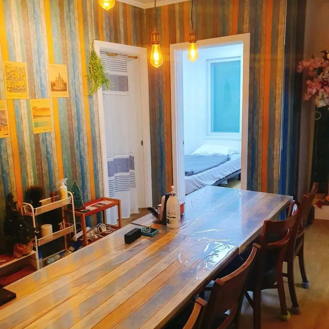 Moon House Apartment Seoul