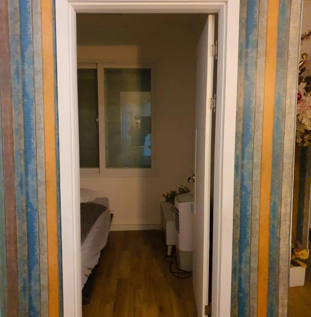 Moon House Apartment Seoul